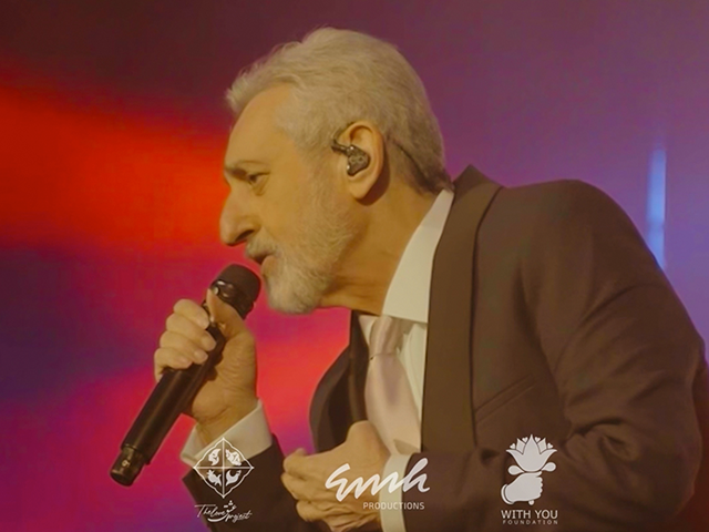 Ebi – Shab Geryeh (Live in Toronto)